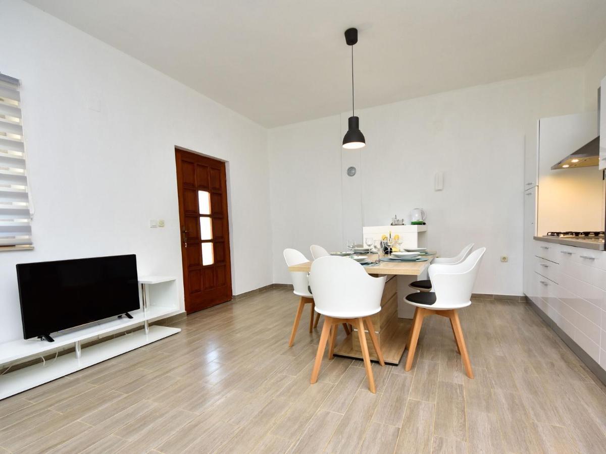 Lovely Apartment In Kru Evo With Barbecue Krusevo  Luaran gambar